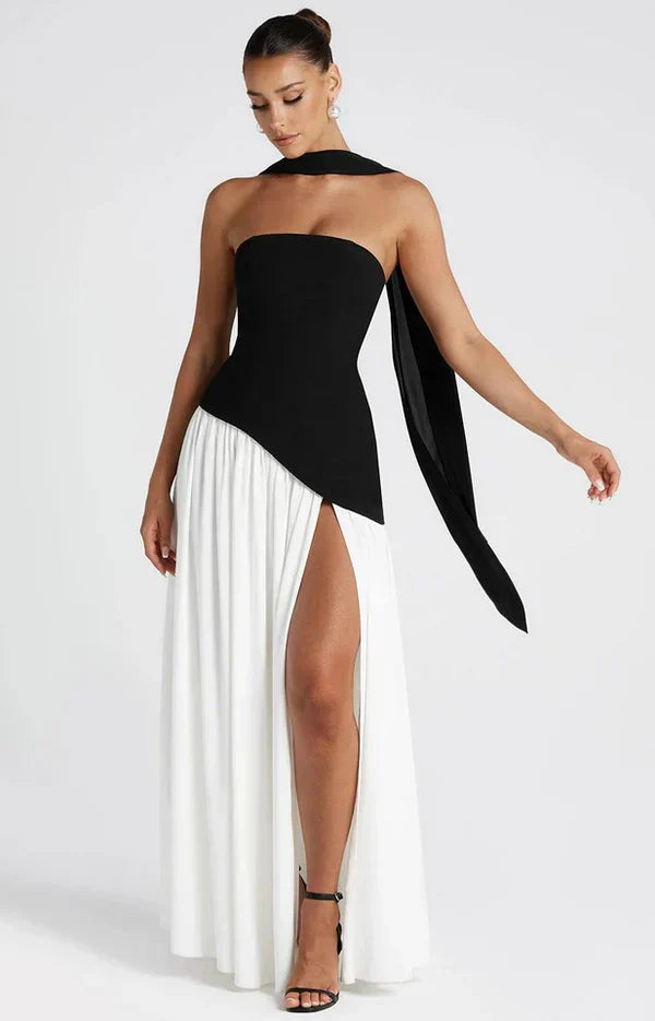Mia – Sculptural Dress