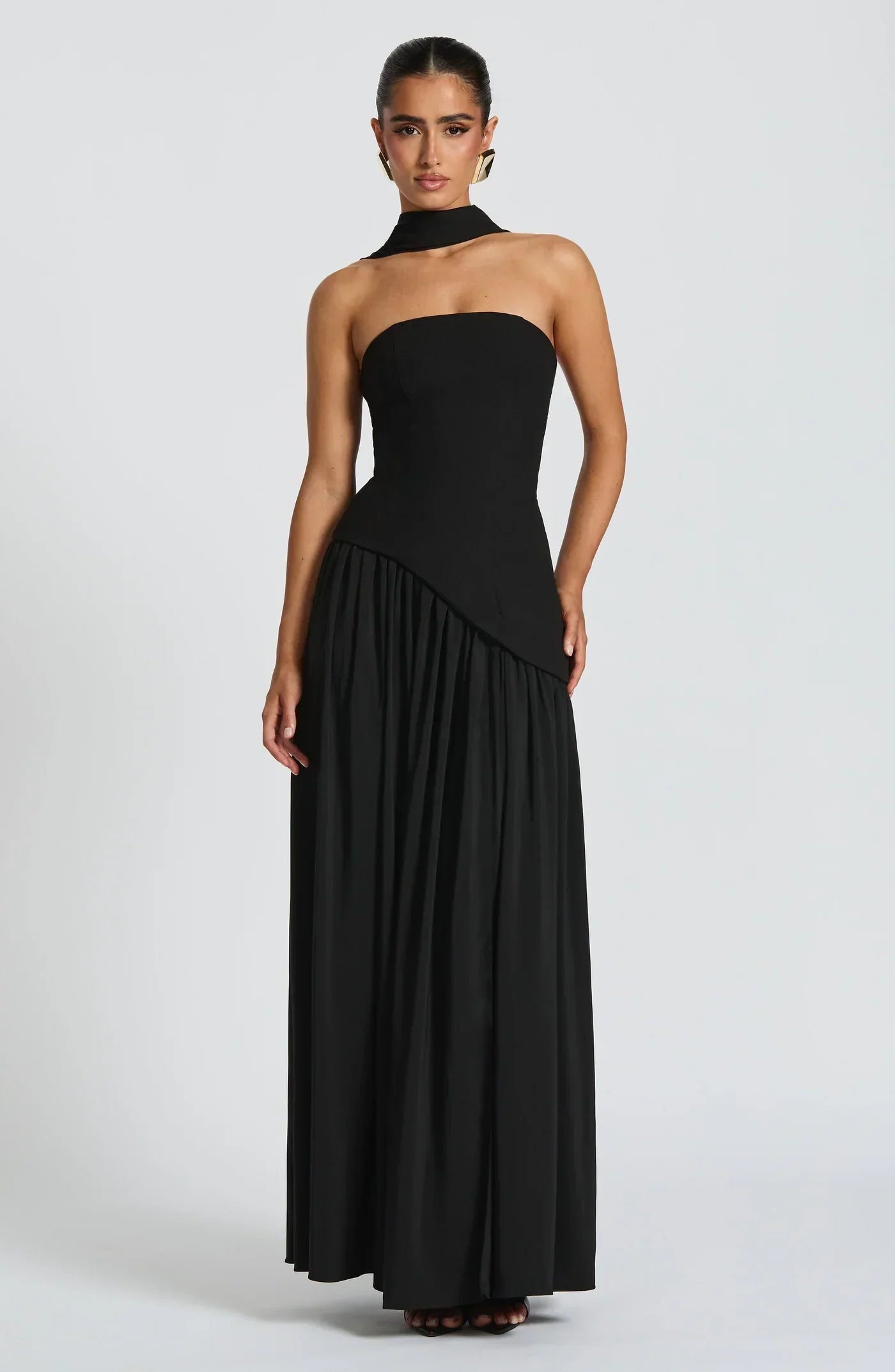 Mia – Sculptural Dress
