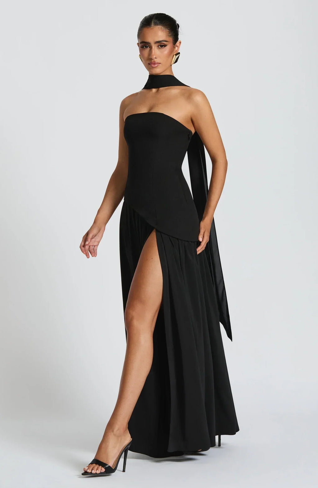 Mia – Sculptural Dress