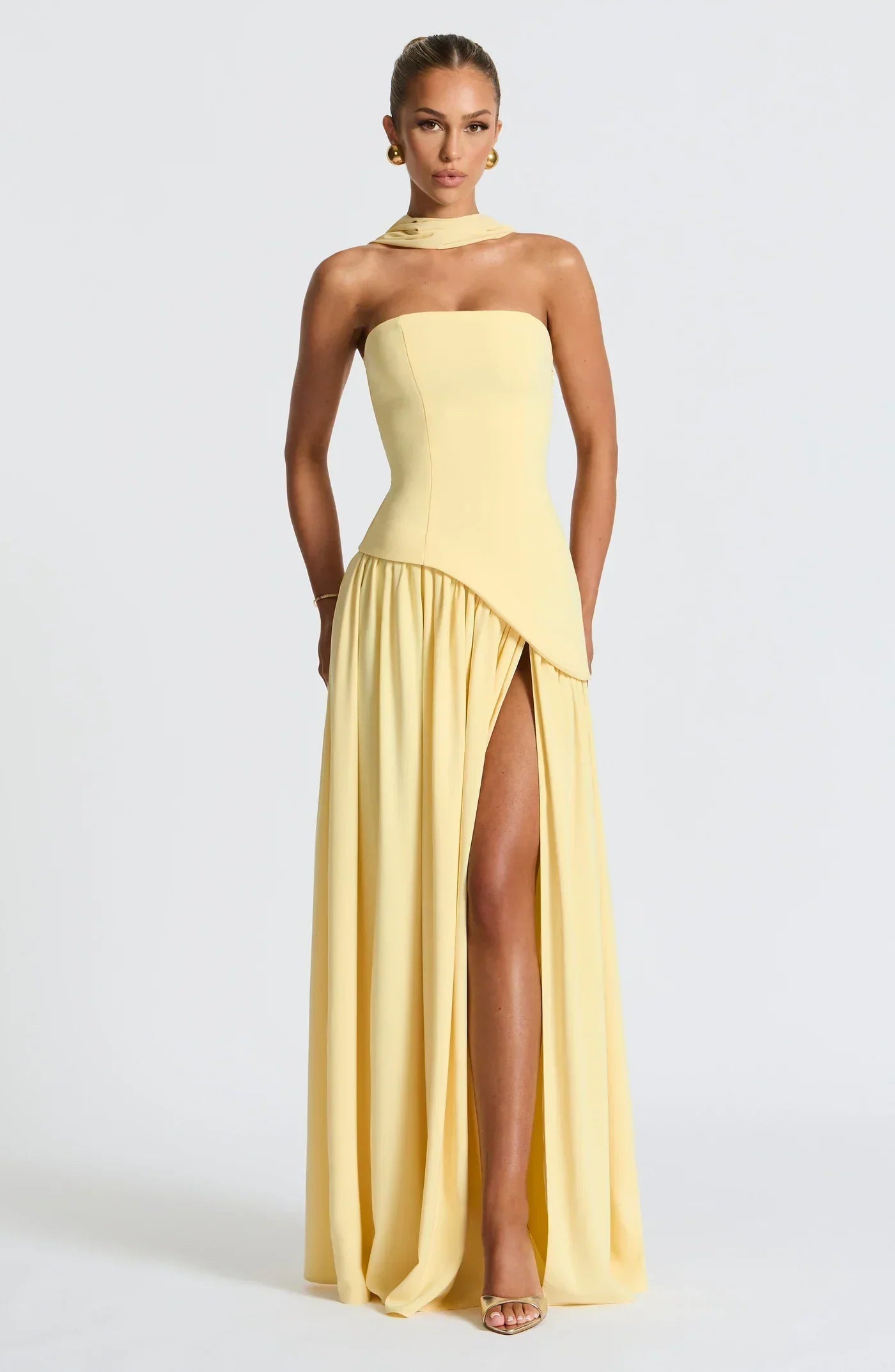 Mia – Sculptural Dress
